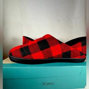TOMS Men’s Ref Buffalo Plaid Ezra Slippers. Size 10.5